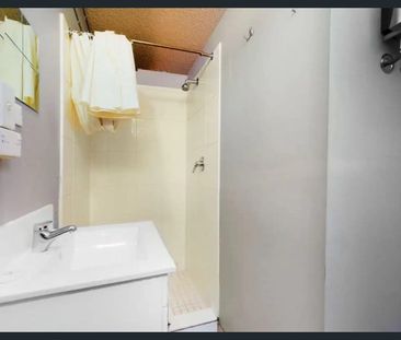 Studio ground floor apartment - Photo 2