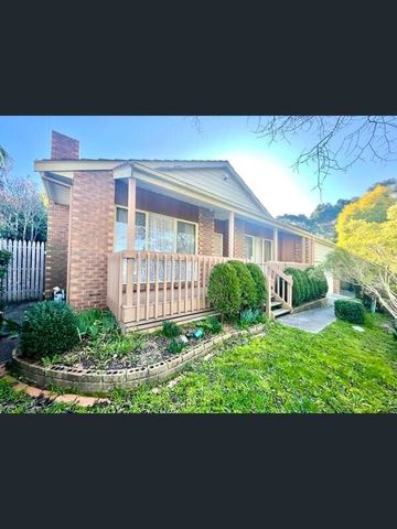 Burwood - Photo 2