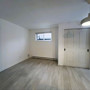 Joli 3 1/2 Semi-meublé - Photo 3