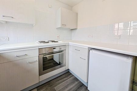 1 bedroom flat to rent - Photo 5