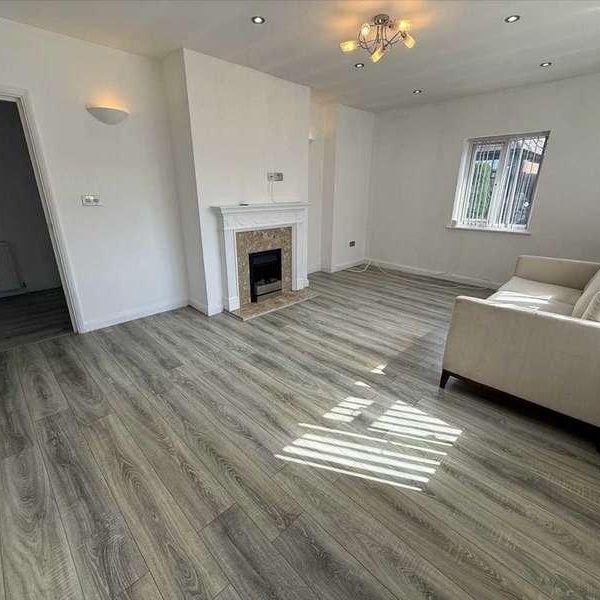 East Lodge, Holly Park Gardens, Finchley, Finchley, N3 - Photo 1