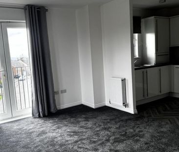 2 bedroom flat to rent - Photo 1