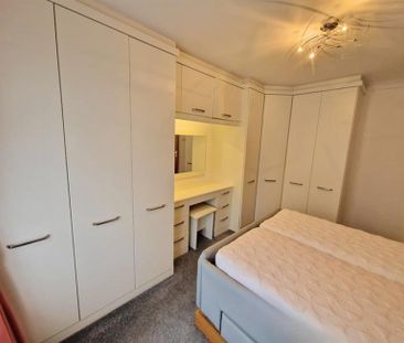 3 Bedroom Detached To Let - Photo 4