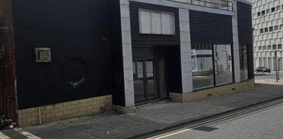 10 bedroom bungalow to rent - Photo 2