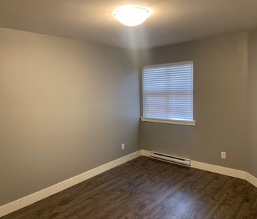 Top Floor At Tamarind - Photo 4