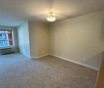 $1, 795, 439-1099 Sunset Dr, Kelowna North - Photo 1