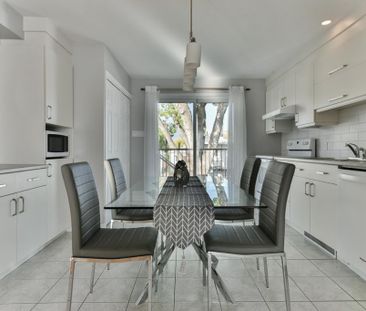 Condo, 41/2, tout meublé, services, stationnement, un clés en main. - Photo 1