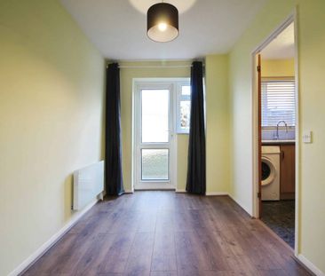 Nevis Close, Sparcells, Swindon, Swindon, SN5 - Photo 3