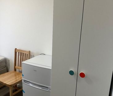 Room in a Shared Flat, Oxley Close, SE1 - Photo 1