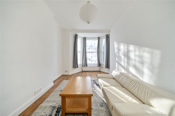 Holloway Road, N19, London - Photo 1