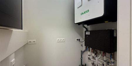 Appartement te huur in Antwerpen voor € 1.325 met 3 slaapkamers - Photo 2