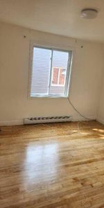 JOLI APPARTEMENT RÉNOVÉ A NEUF - Photo 3