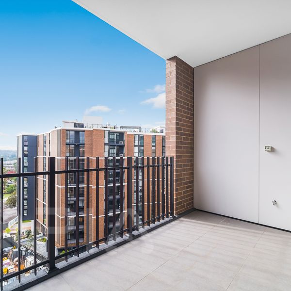 Luxurious 2-Bedroom Apartment with Stunning Views at Highline Westmead - Photo 1