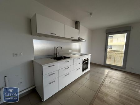 Location Appartement 4 pièces 80m² REIMS 51100 - Photo 2