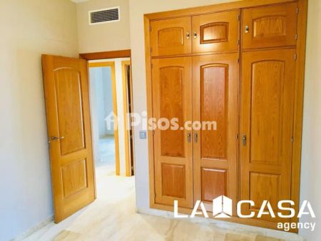 Piso en alquiler en Centro - Photo 5