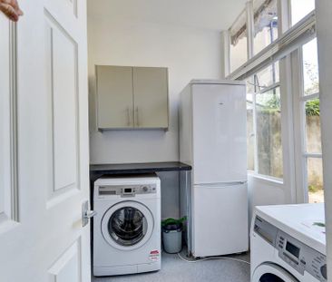 10 bedroom house to rent - Photo 6