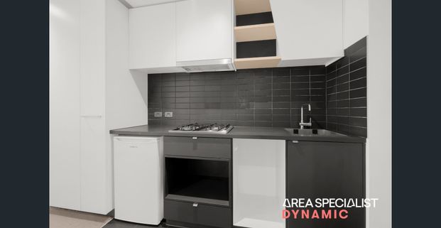 STUDENTS ONLY-Comfortable Furnished Studio - Photo 1