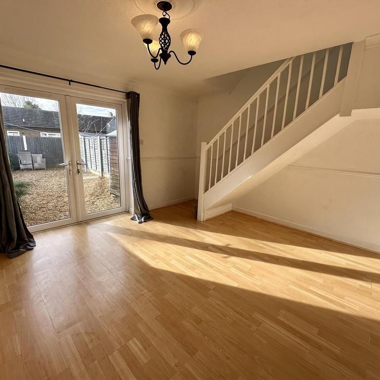 2 bedroom house to rent - Photo 1