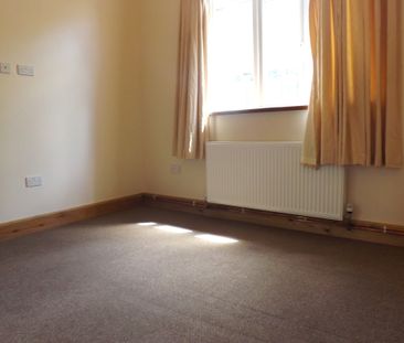 Station Road, Renishaw, Sheffield, S21 - Photo 4