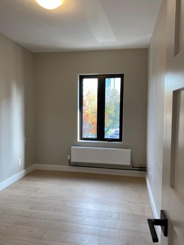 For Lease - 1022 Bloor Street Unit# 2A, Toronto, Ontario - Photo 3