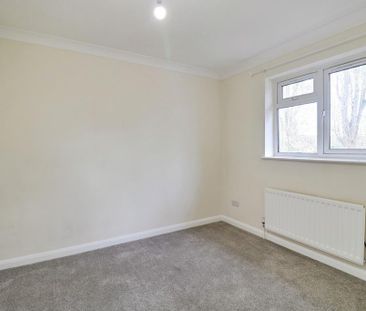 3 bedroom end of terrace house to rent - Photo 5