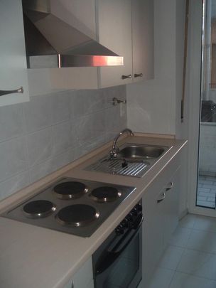 KESTLER IMMOBILIEN IVD - HELL GEFLIESTES BAD UND WC - LAMINATBODEN! - EINBAUKÜCHE! - Foto 1