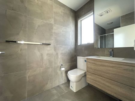 Perfectly Positioned Within A Moments Walk to Everything - Photo 4