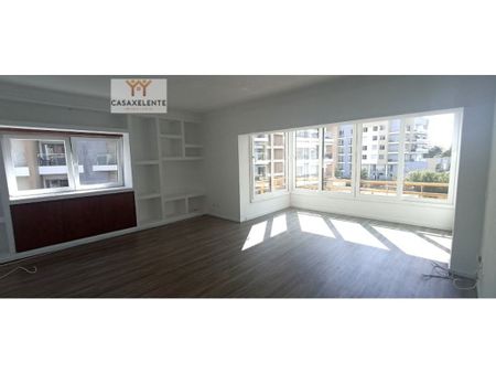 3 room luxury Apartment for rent in Cascais e Estoril, Portugal - Photo 5