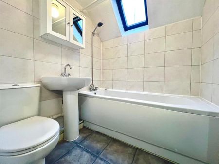 1 bedroom maisonette to rent - Photo 5