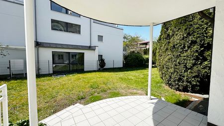 Sanierte 4-Zimmer-Erdgeschoss-Terrassenwohnung in Alt-Harlaching, direkt an der Isar - Foto 3