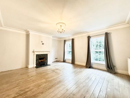 4 Bedroom Town House, - Photo 3