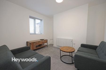 4 bedroom house of multiple occupation to rent - Photo 4