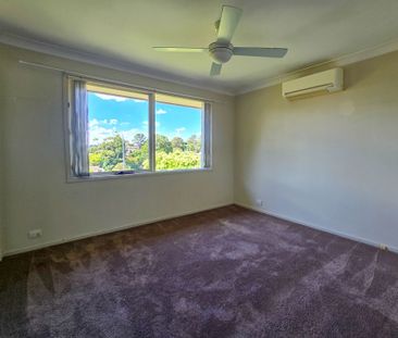 Charming Renovated Home with Stunning Outdoor Entertaining - Photo 4