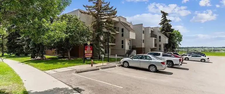 Cedar Ridge - 1 Bedroom 1 Bathroom | 135 Lynnview Road Southeast, Calgary - Photo 1