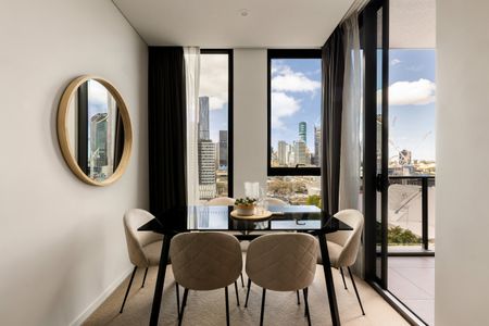 The Melbourne Residences - Unfurnished - Photo 2