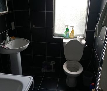 Room in a Shared House, Elmcroft Crescent, NW11 - Photo 1