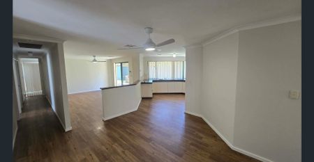 Big Family Home - Air Con - Available Now - Photo 5