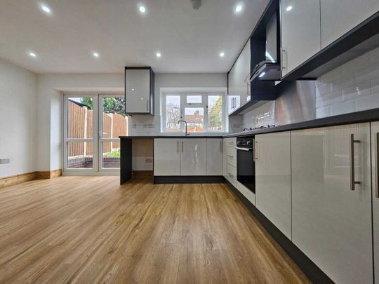 Sundial Lane, Birmingham - Photo 1