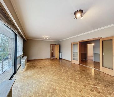 Lichtrijk appartement met 2 slaapkamers in centrum Brasschaat! - Photo 4