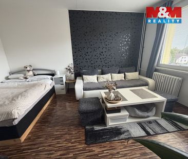 Pronájem bytu 1+1 32 m² - Photo 1