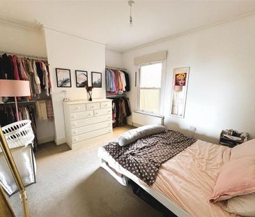 2 bedroom ground floor flat to rent - Photo 1