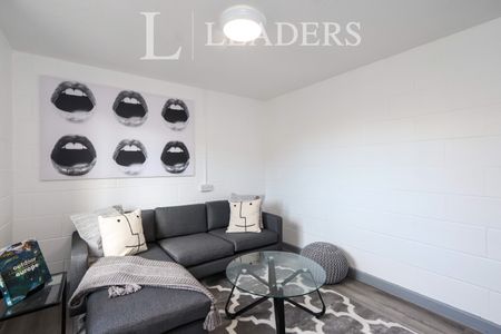 2 bedroom apartment to rent Phoenix Court, 133 Rockingham Street, Sheffield, S1 - Photo 2