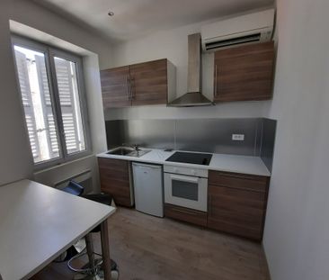 Location Appartement 1 pièce 24m² MARSEILLE 1er - Photo 2