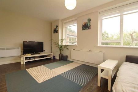 Waterloo House, Basingstoke Road, Riseley, Reading, RG7 - Photo 4