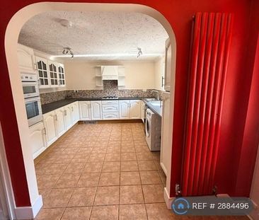 3 bedroom terraced house to rent - Photo 6