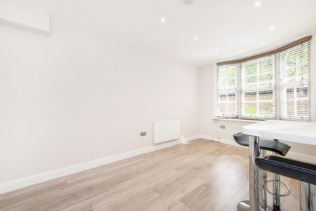 Studio to rent - Photo 2