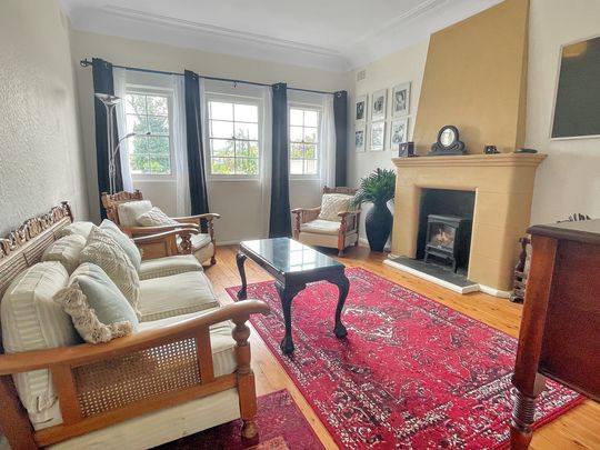 23 Sydney Avenue, Umina Beach NSW 2257 - House For Rent | Domain - Photo 1