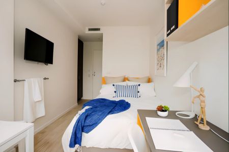 2 Bedroom Apartment-ensuite - Photo 2