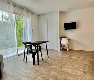 Location Studio 25 m2 à Saint-Clair-de-la-Tour - Photo 2