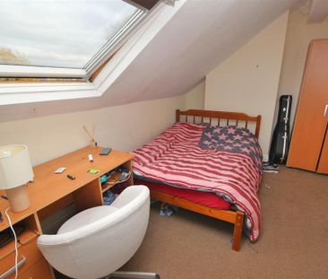 6 bedroom semi-detached house to rent - Photo 1